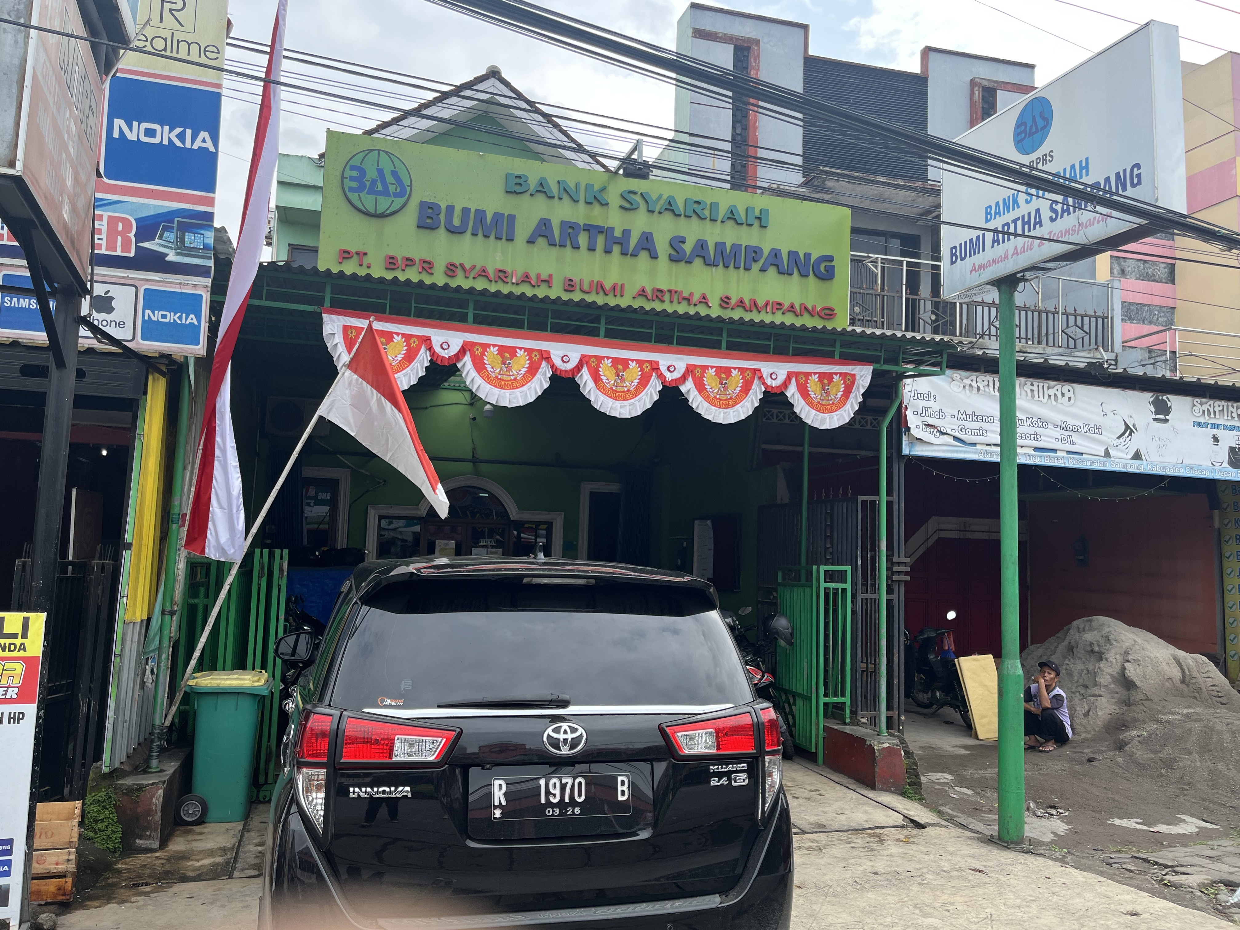 Latar belakang kantor PT BPRS Bumi Artha Sampang